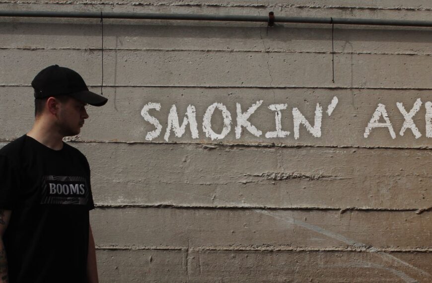 Smokin’ Axl: il nuovo singolo è “Sfumeggiante”