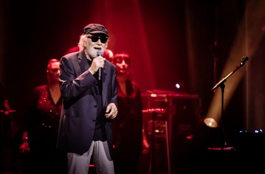 FRANCESCO DE GREGORI: Grande successo a Roma per la “prima” di “NEVERGREEN (PERFETTE SCONOSCIUTE)”